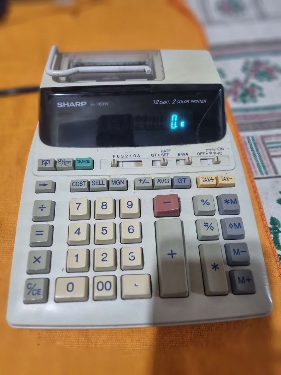 Calculadora de mesa sharp 