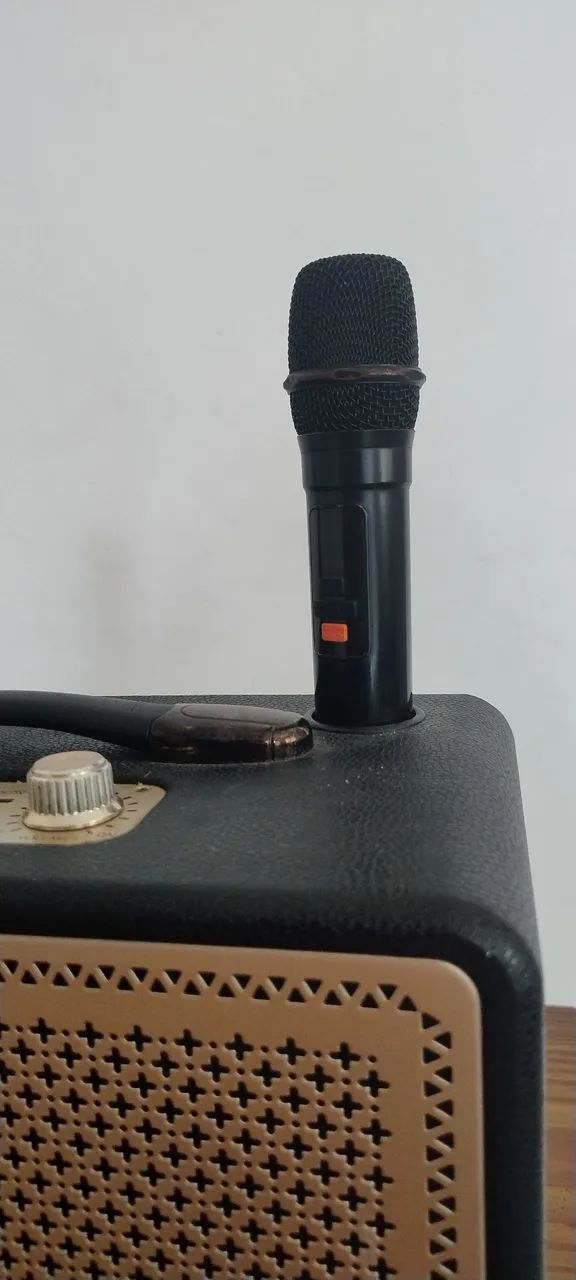 Caixa de som Karaokê com 2 microfones  - Foto 3