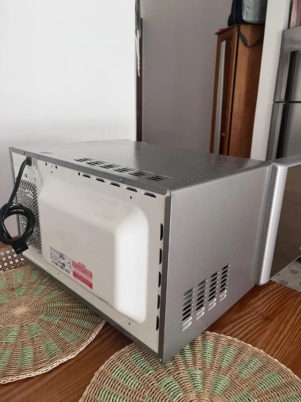 MICROONDAS ELETROLUX 31 LITROS - Foto 3