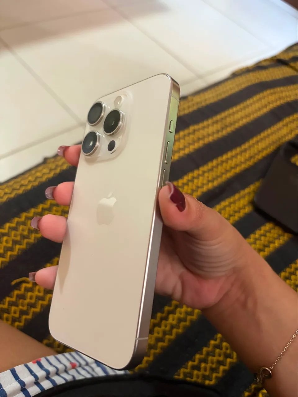 Aphone 15 pro - Foto 3