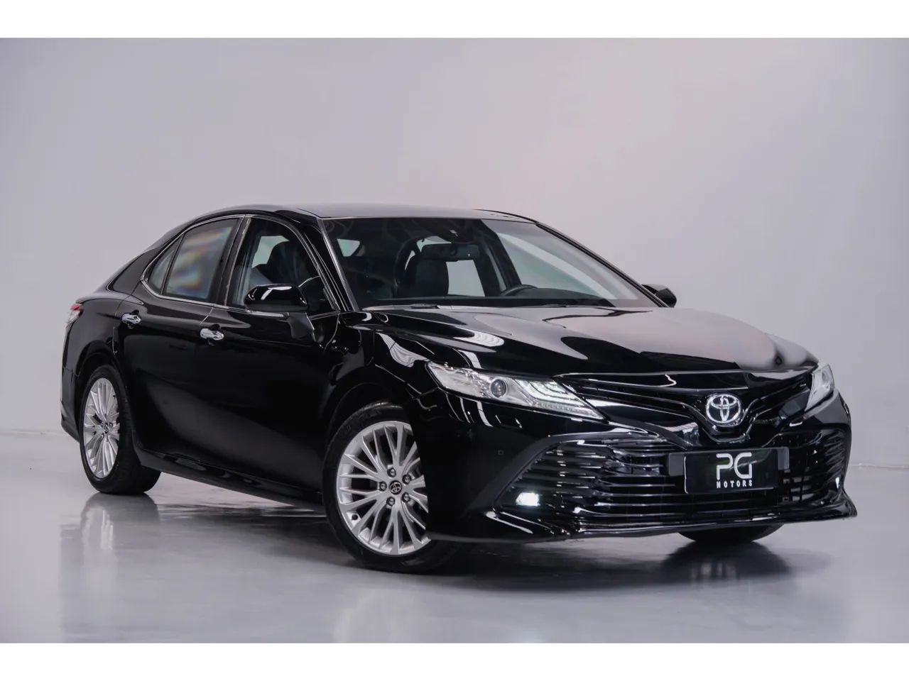 Toyota Camry 2019