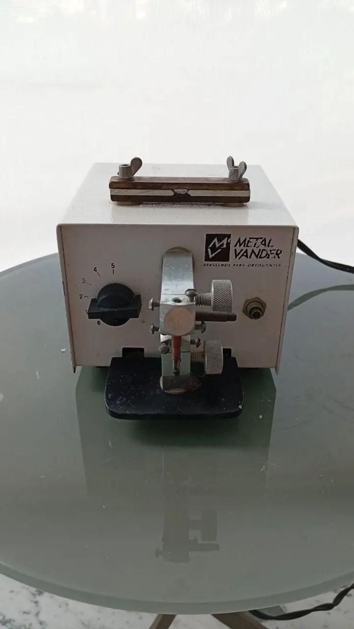 Máquina de solda ortodôntica