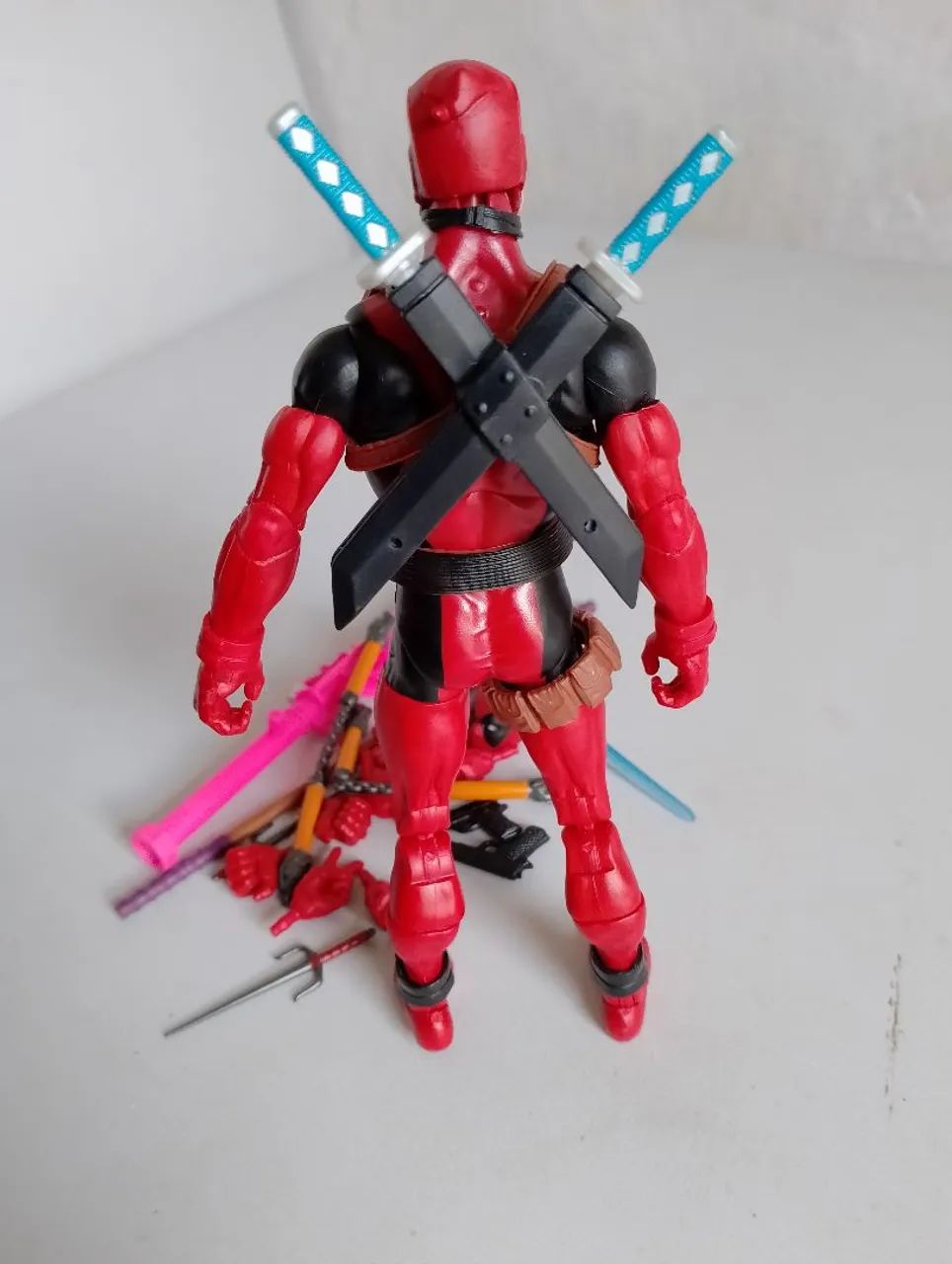 Marvel Legends Deadpool SDCC Exclusive HASBRO - Foto 4