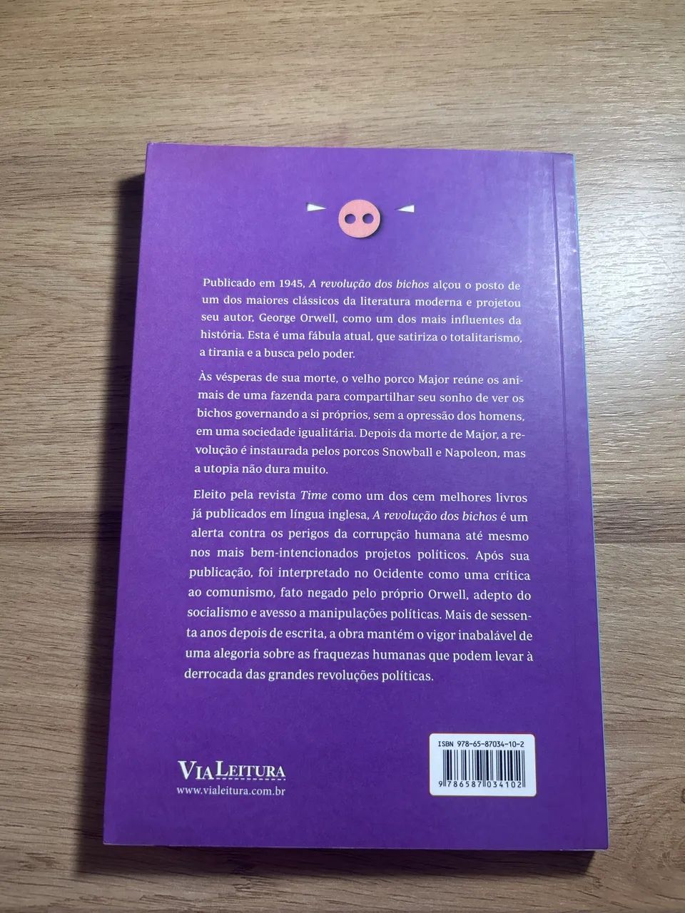 Livro A Revolução dos Bichos - Foto 2
