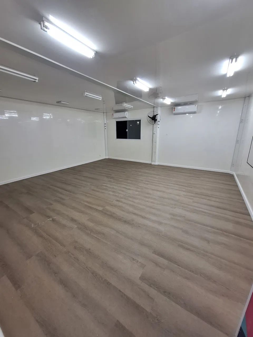 INSTALAÇÕES PISO VINÍLICO & LAMINADOS - Foto 2