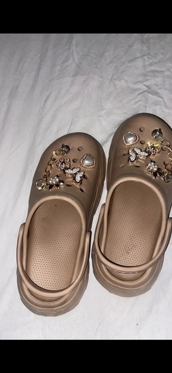 Chinelo Crocs 
