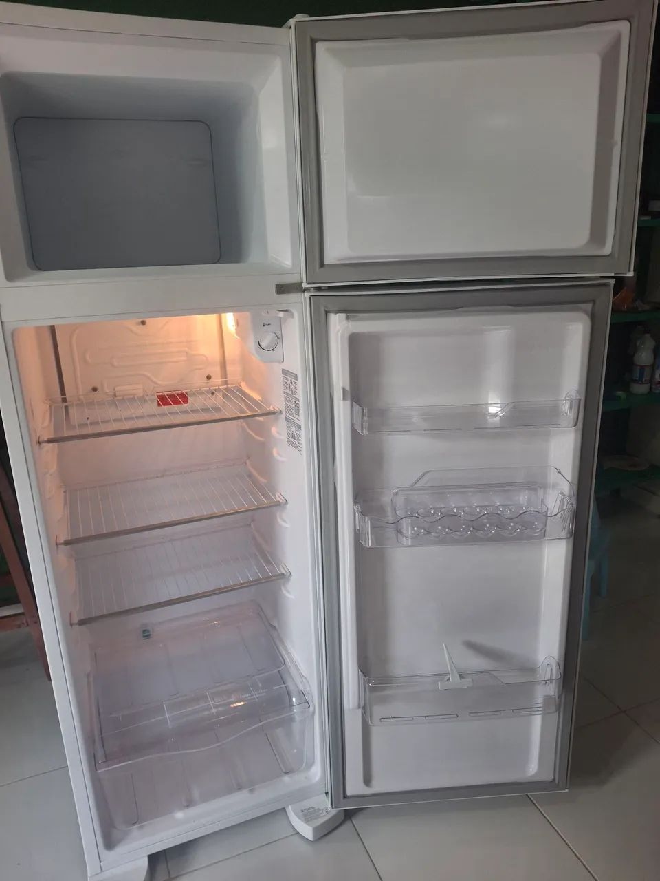 GELADEIRA ELECTROLUX NUNCA FOI USADA - Foto 2