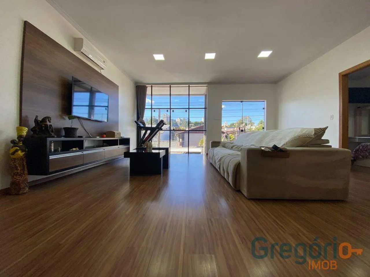IMÓVEL PERFEITO: CASA 3 DORMITÓRIOS RESIDENCIAL E COMERCIAL COM QUIOSQUE
