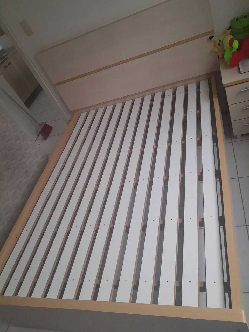 VENDO CAMA COM COLCHÃO BOX  - Foto 2