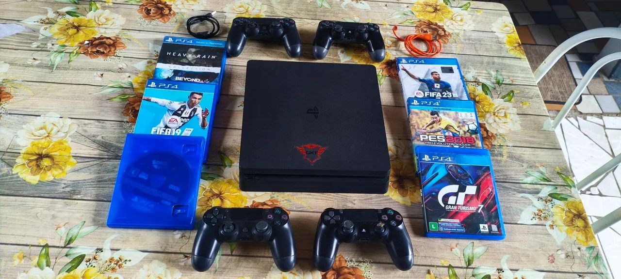 Playstation 4 slim