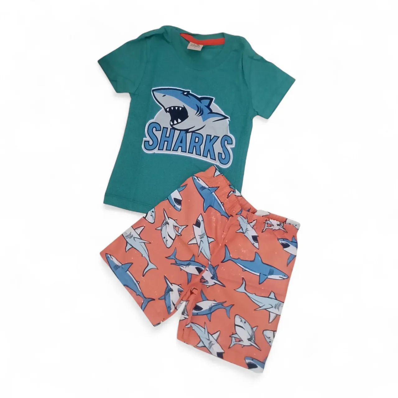 Roupa Infantil Leia o anúncio 