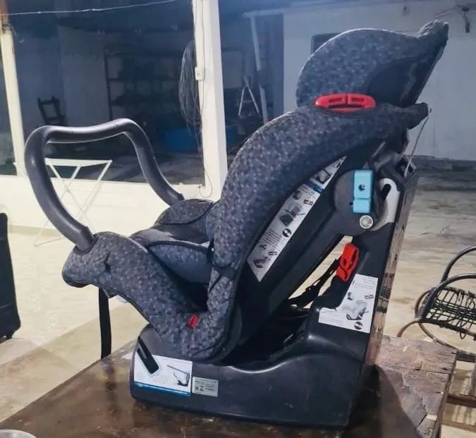 Cadeira para carro/ Bebê conforto Matrix Burigotto - Foto 3