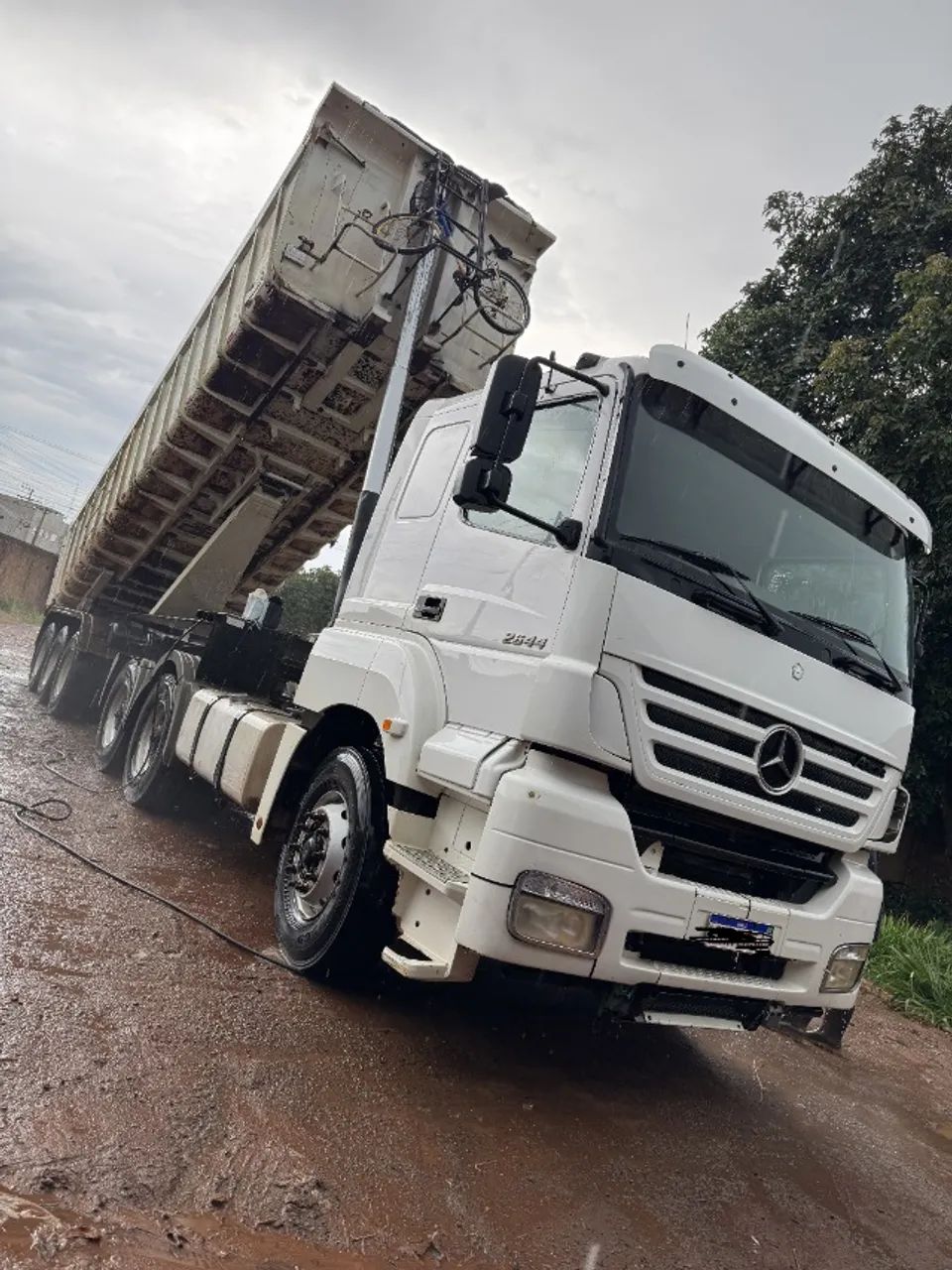 vendo AXOR 2644 traçado 6x4 com ou sem carreta Rosseti ou troco por volks 3/4