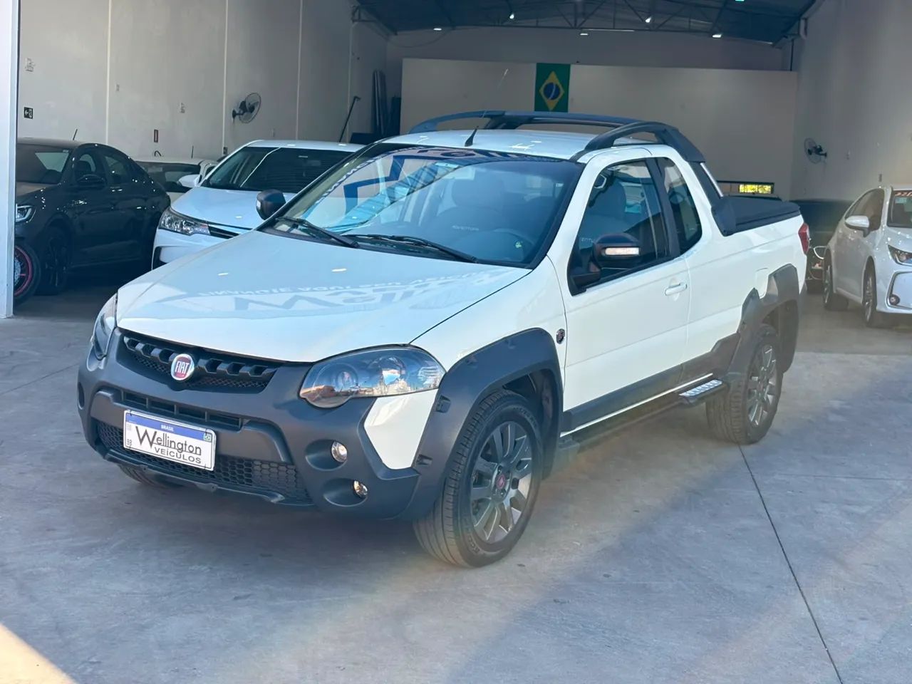 Fiat Strada Adventure 1.8/ 1.8 Locker Flex CE 2017 - Foto 2