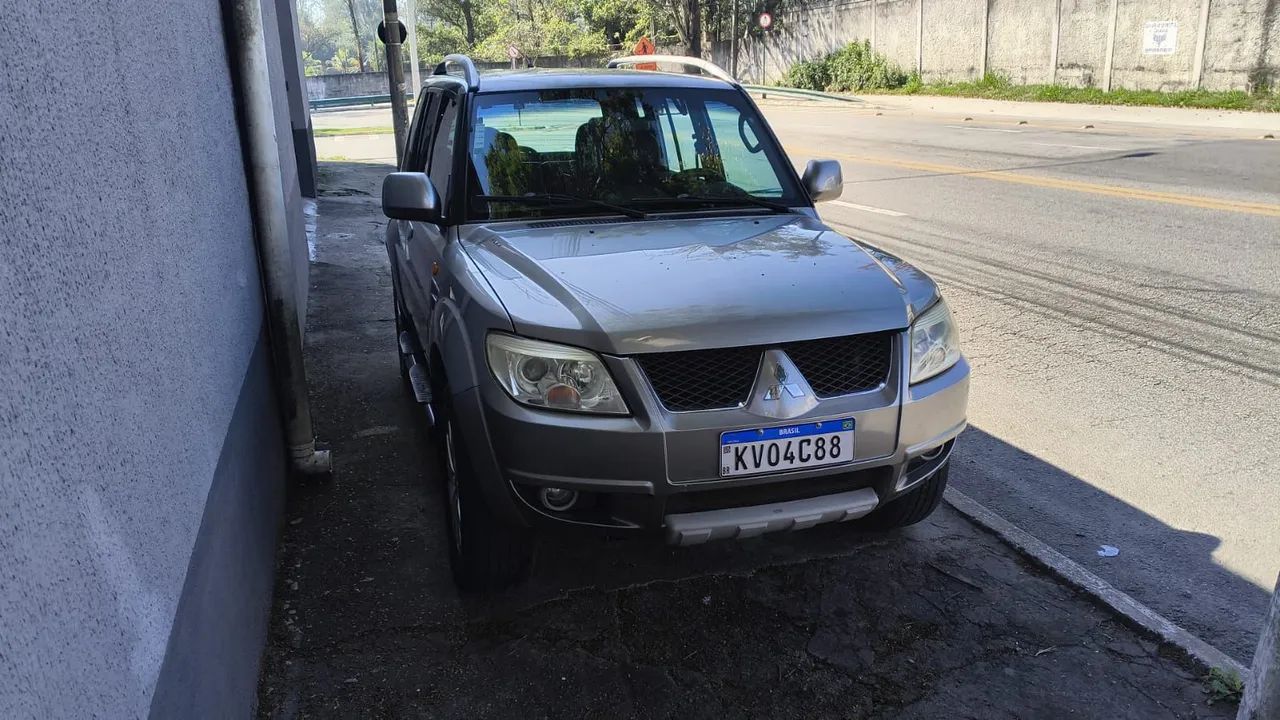 Mitsubishi Pajero 2012