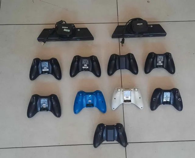 Controle do Xbox 360 e Kinect lote com 10 controles e 2 Kinect - Foto 2