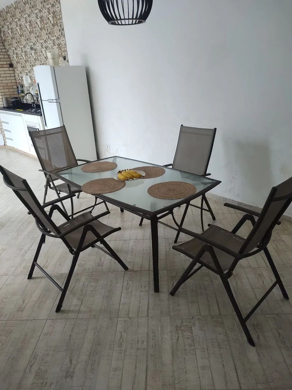 Mesa para para área externa, com cadeiras retrátil  - Foto 2