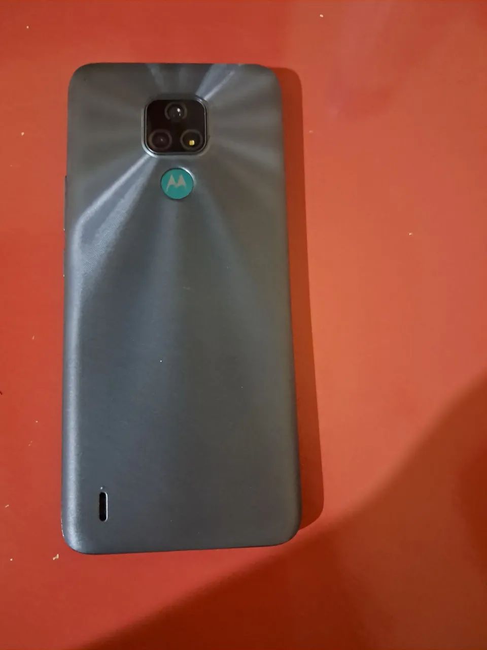 Celular moto e(7) á venda  - Foto 2
