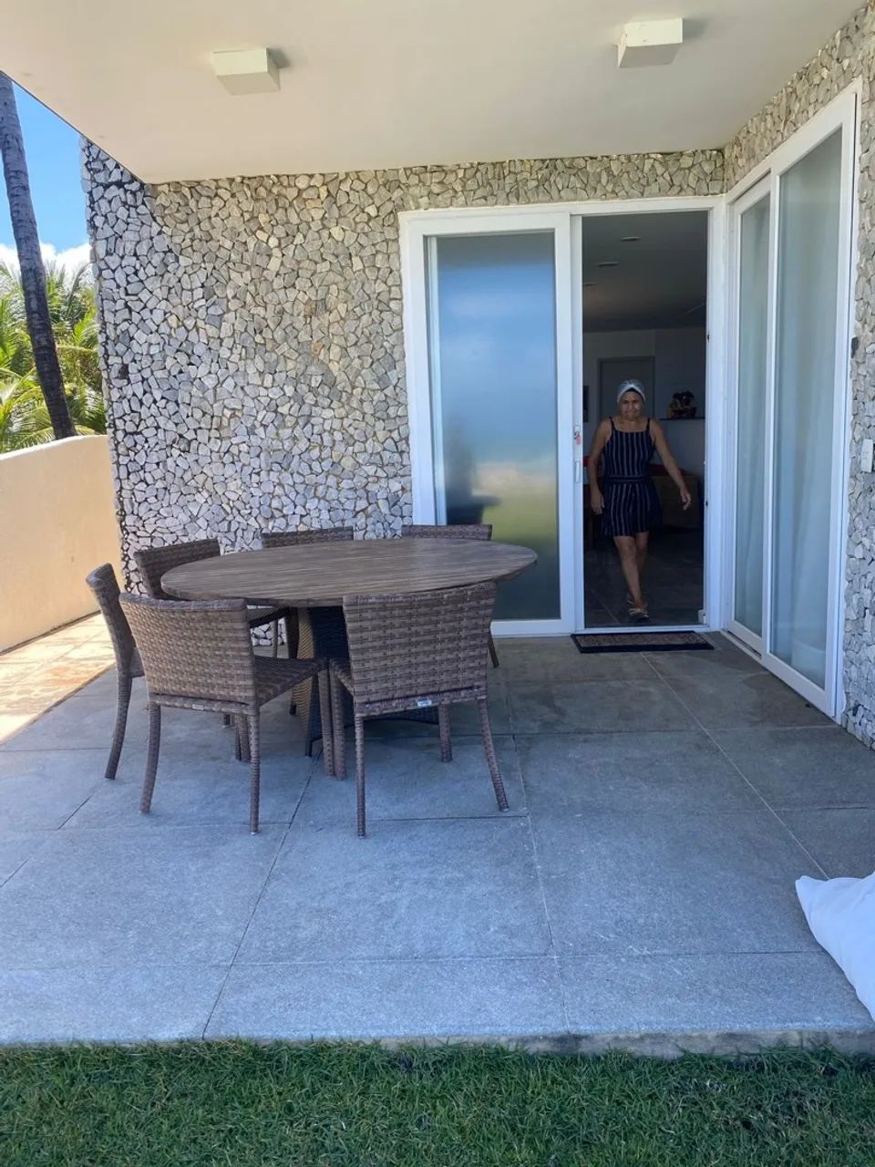 Duas casas beira-mar pé na areia