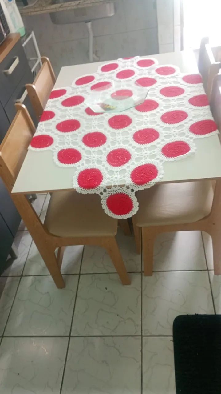 Mesa 4 cadeiras toda mdf