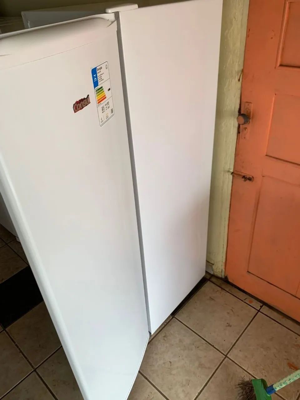 Vendo Esse Freezer Vertical - Foto 5