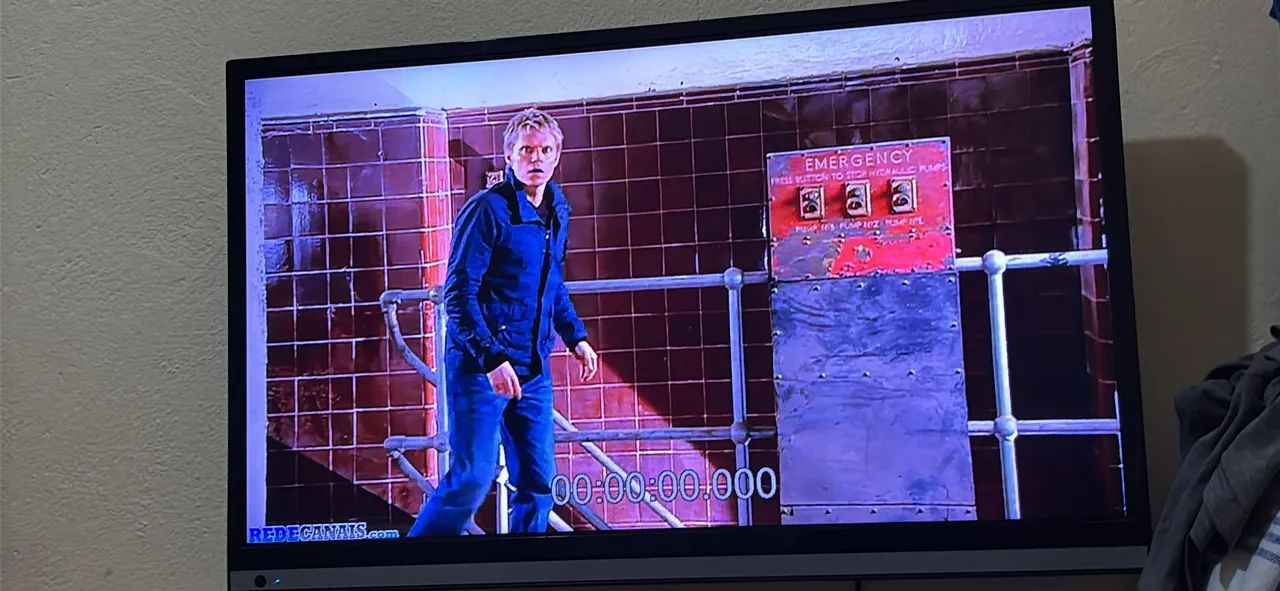 TV ROKU 32 polegadas