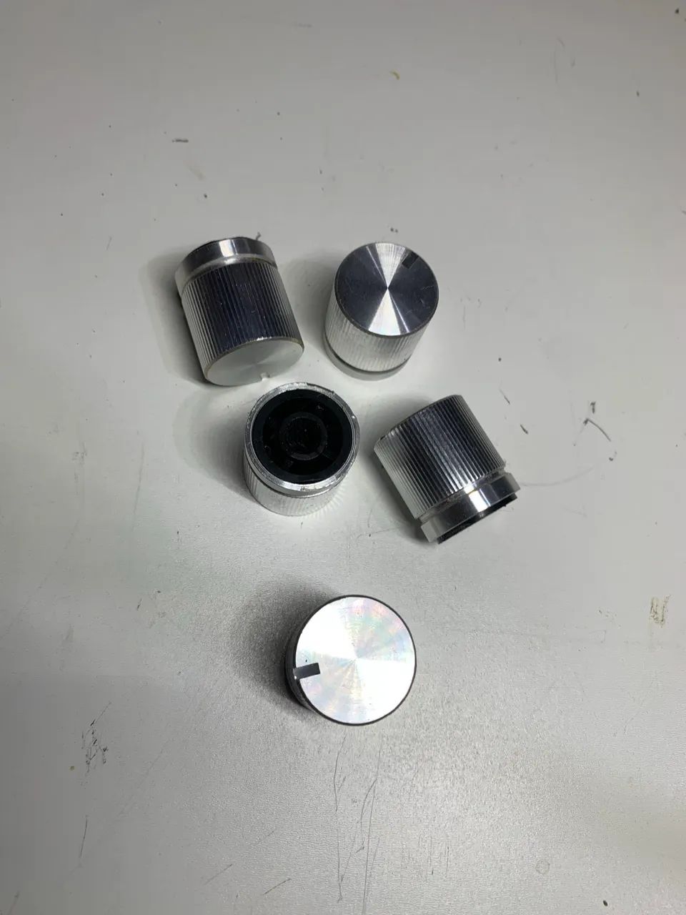 Knob receiver Gradiente S95/125. Preço unitário