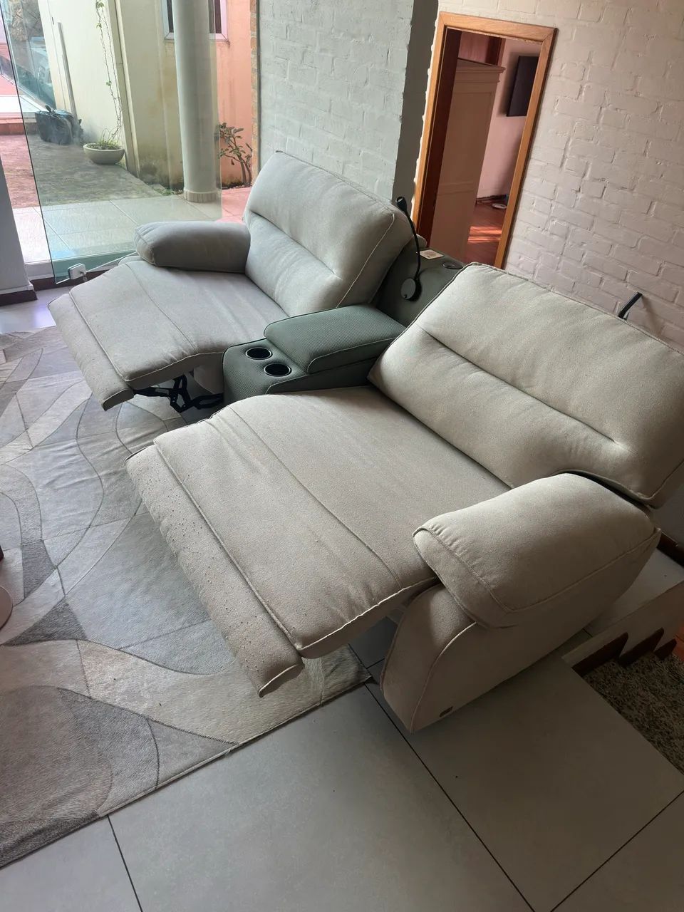 SOFÁ VITTORIO ELÉTRICO - 2 LUGARES | COMPLETO