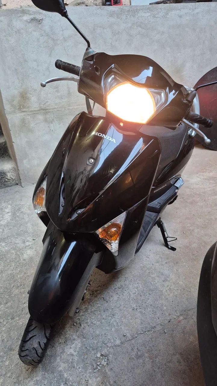 HONDA LEAD 2011