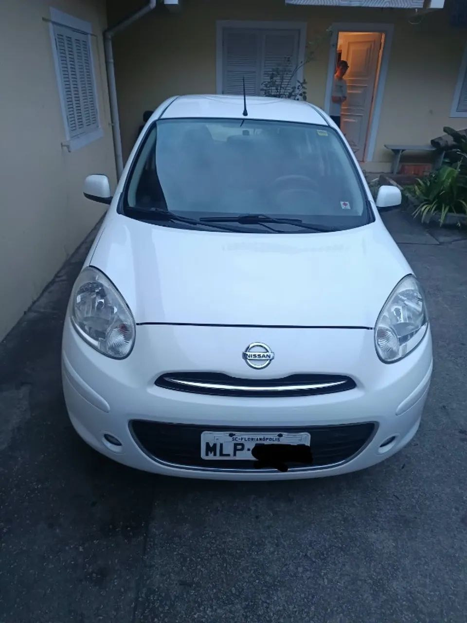 Nissan March MARCH SV 1.6 16V Flex Fuel 2014