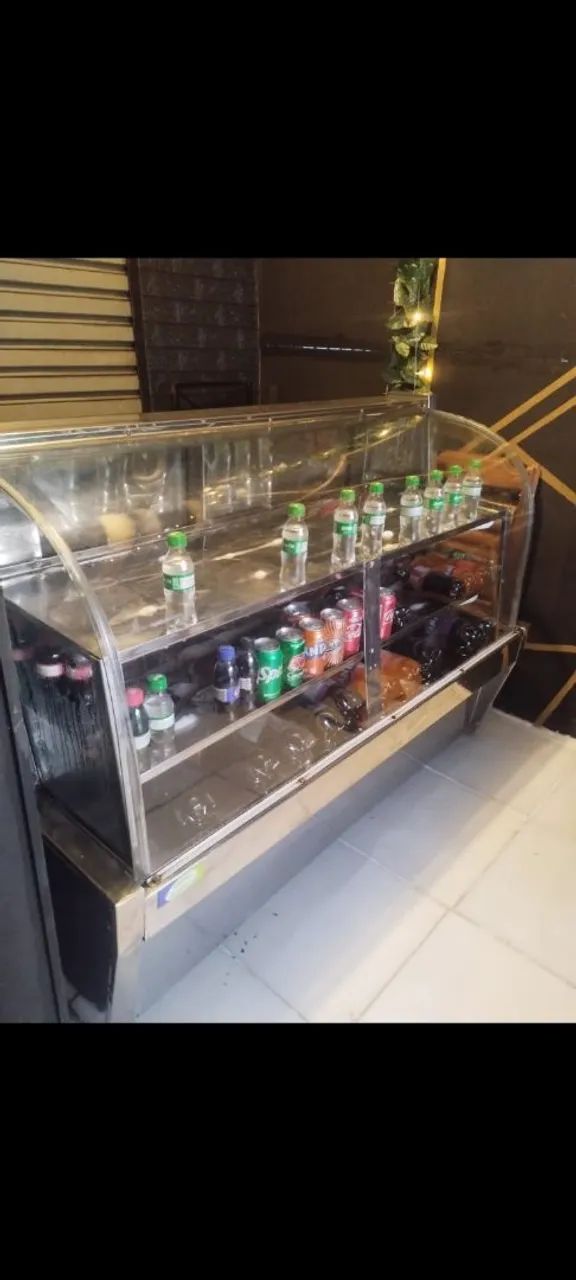 Balcão refrigerado 220v perfeito