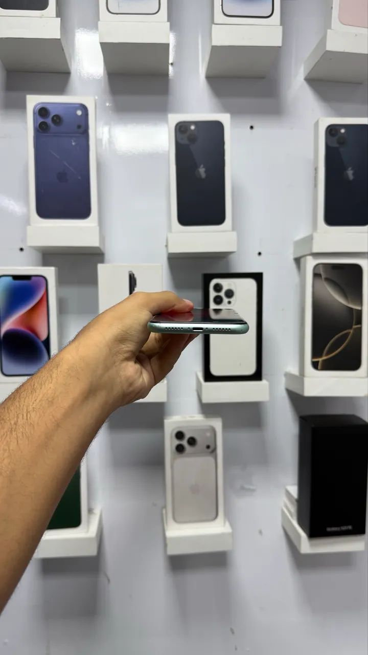 IPHONE 11 64 GB VERDE SEM FACE ID  - Foto 5