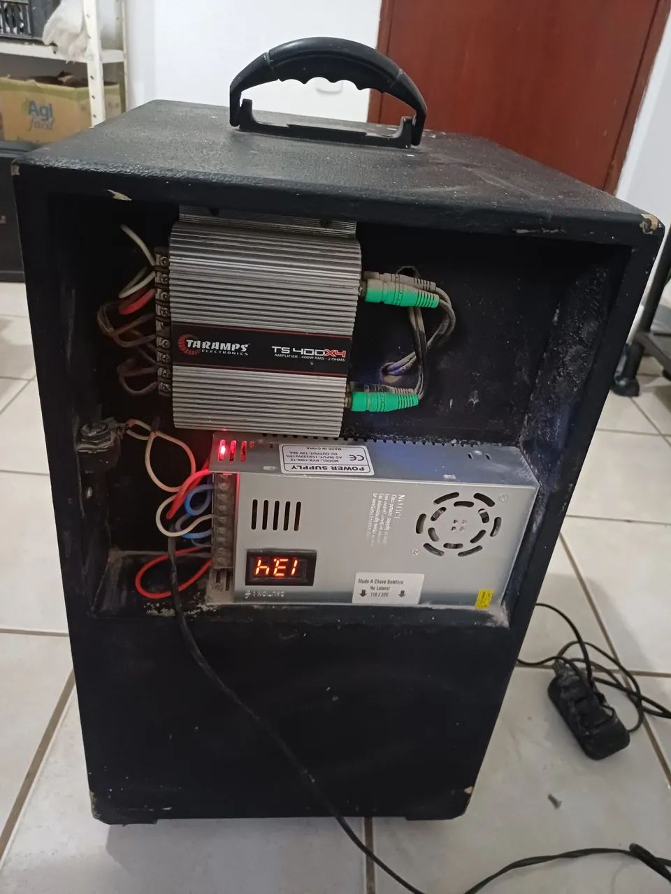 Caixa bob com sub wofeer e taramps ts400 - Foto 2