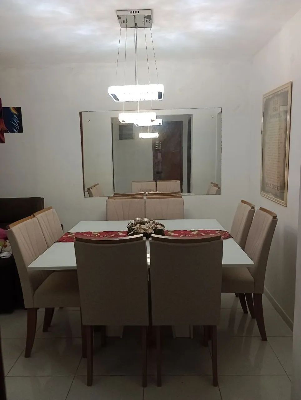 Mesa laqueada com 8 cadeiras em linho - Foto 3