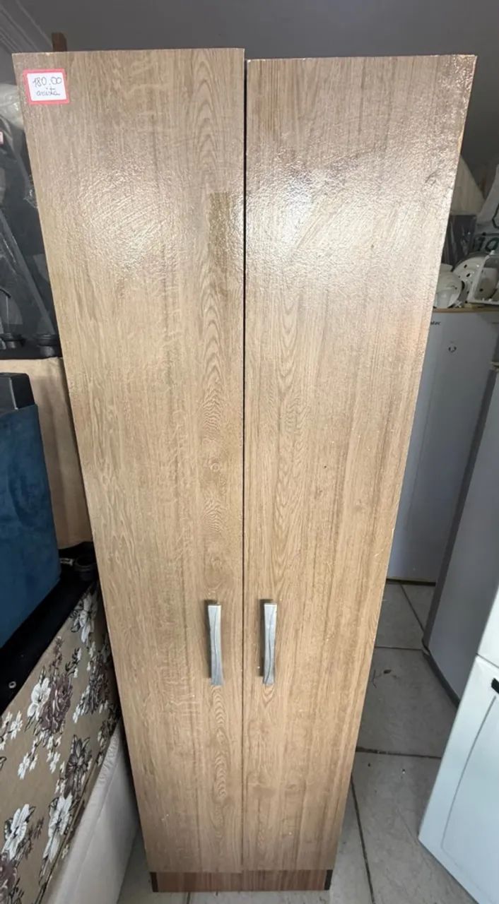 Guarda roupa usado pequeno 