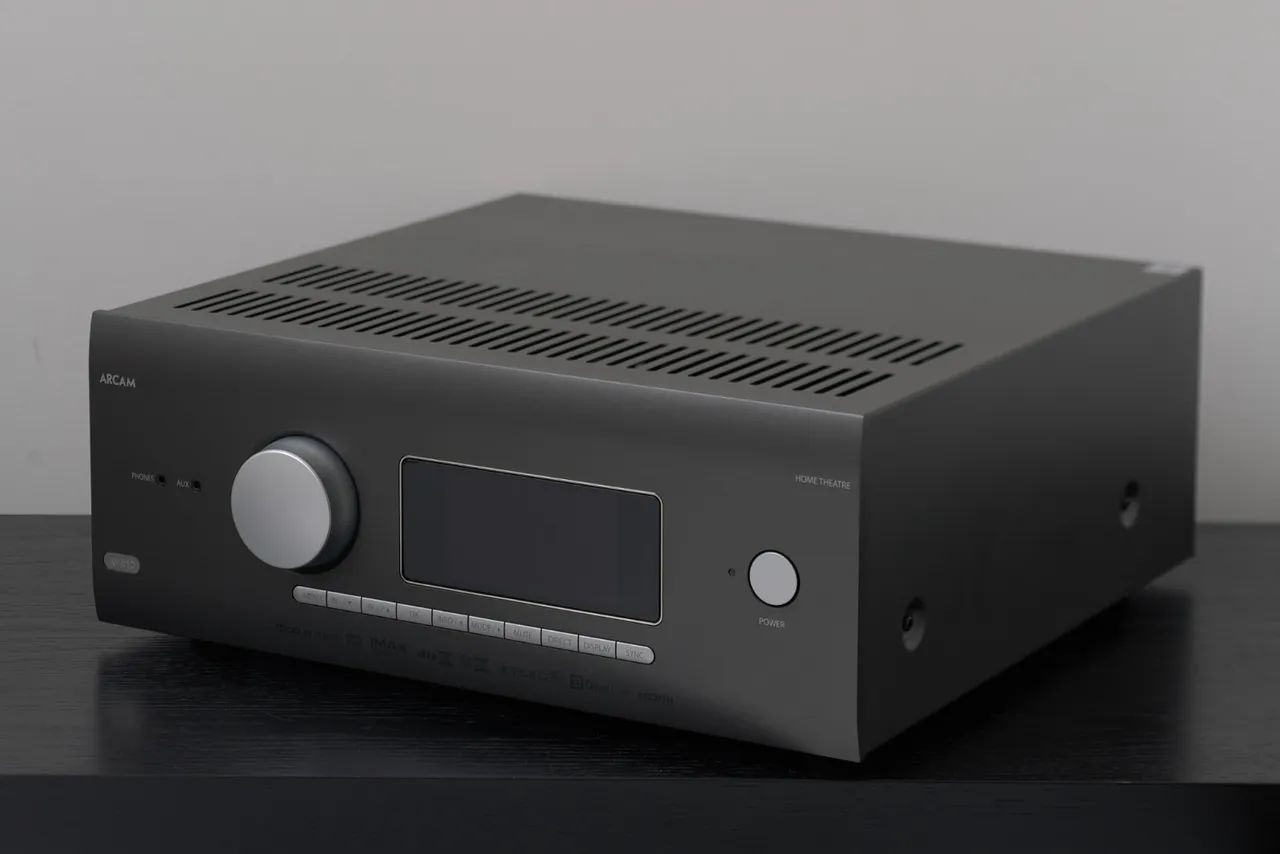 Receiver Hi-end Arcam AVR-10 - Atmos, Dolby Vision, Dirac Live - Foto 2