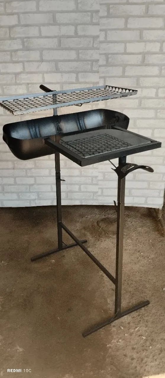 Churrasqueiras de vários modelos 