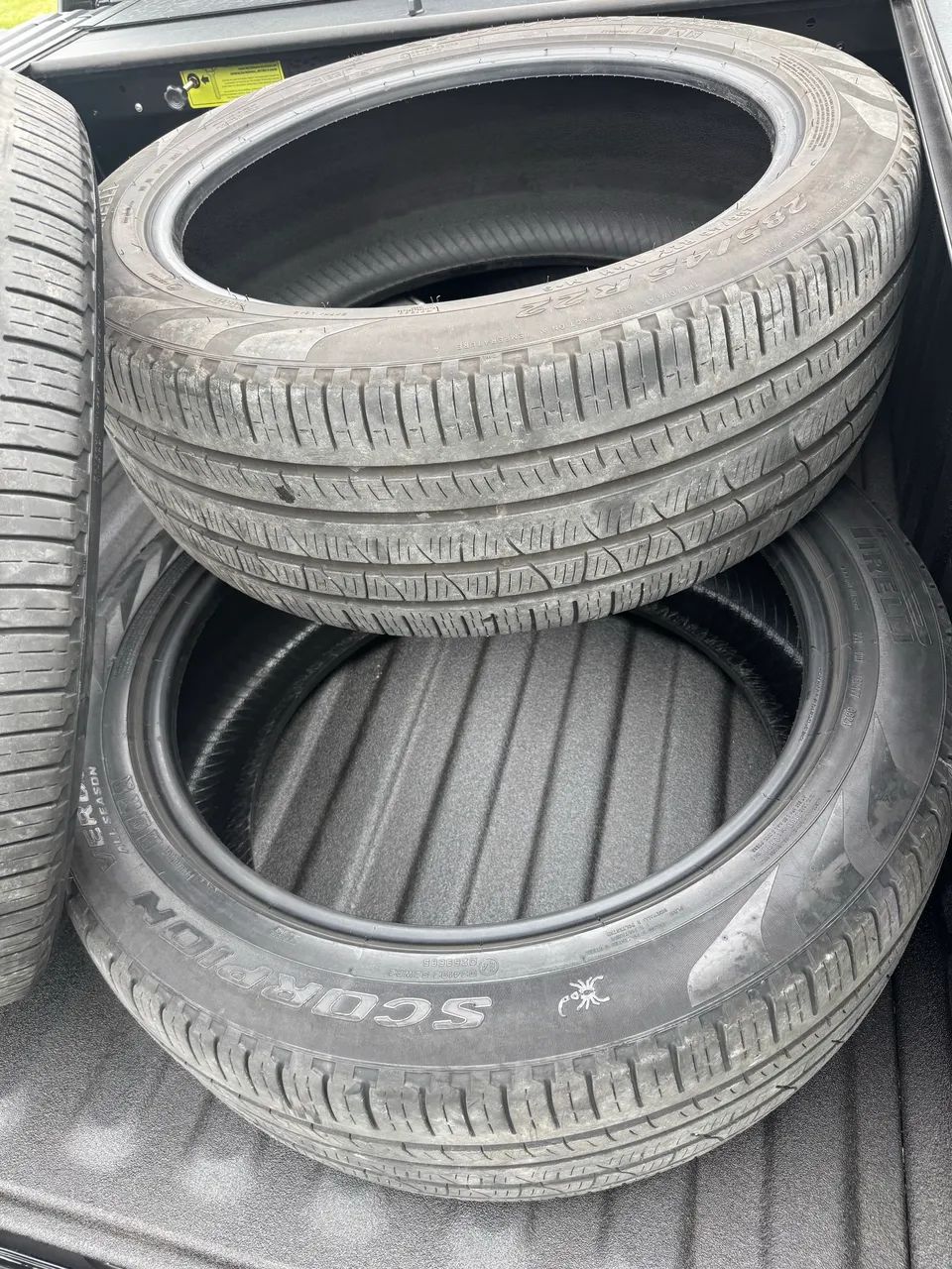 Pneu Pirelli 285/45 R22 - Foto 3
