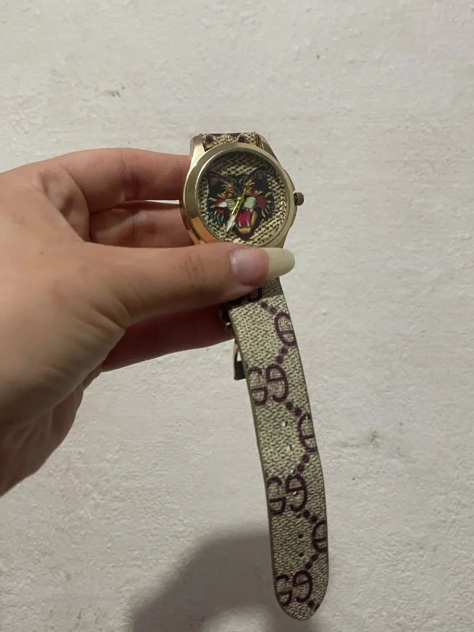 Relógio tipo Gucci G-Timeless - Foto 3