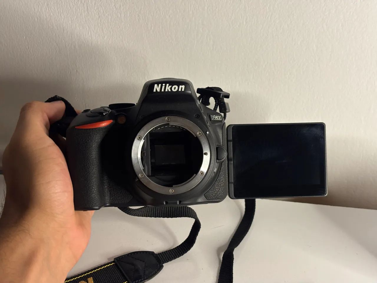 Nikon D5600 - Foto 3