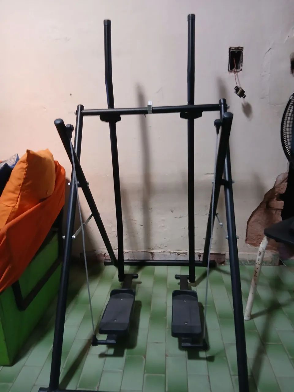 Fazer ginástica no conforto de sua casa. 