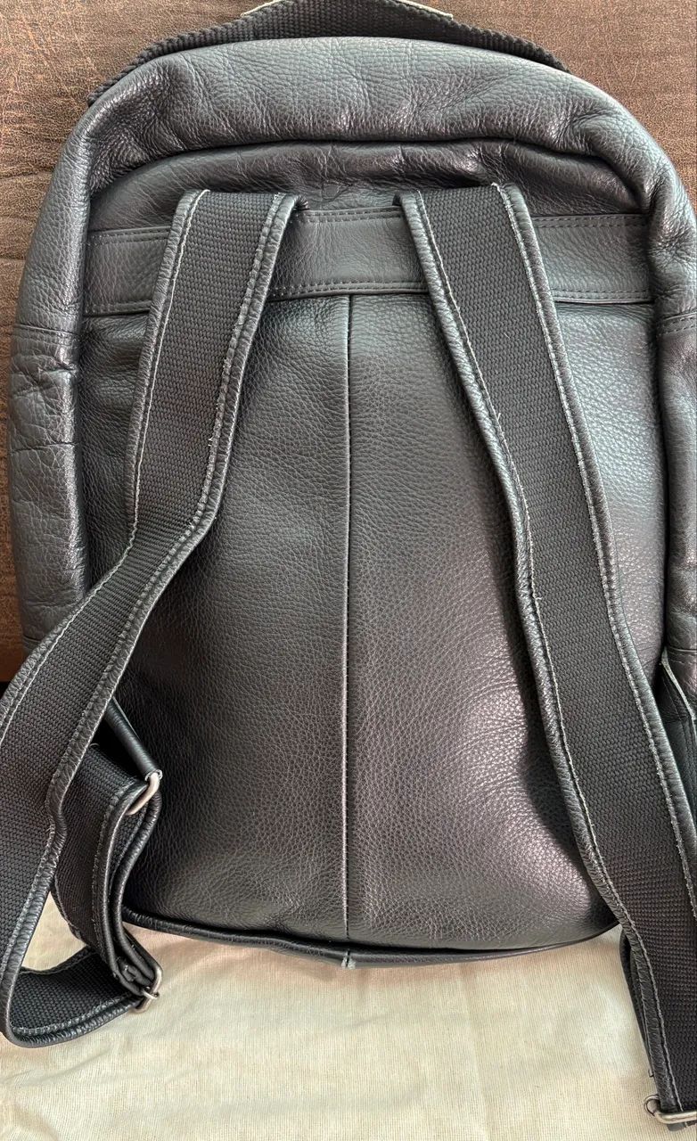 Mochila Outer em Couro Preto - Foto 5