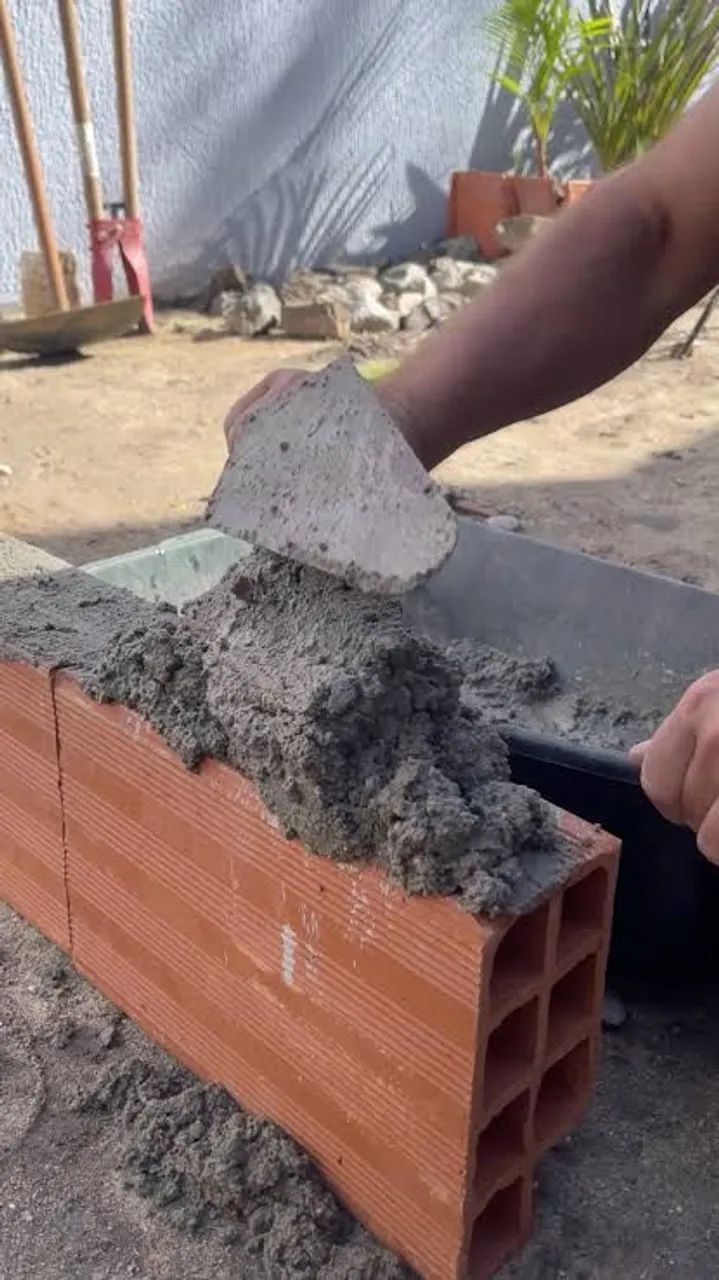 PEDREIRO BOM DE OBRA  - Foto 2
