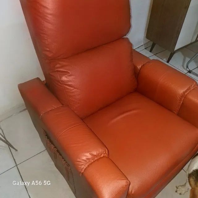 Poltrona de descanso ou amamentação corino marrom NOVA - Foto 3