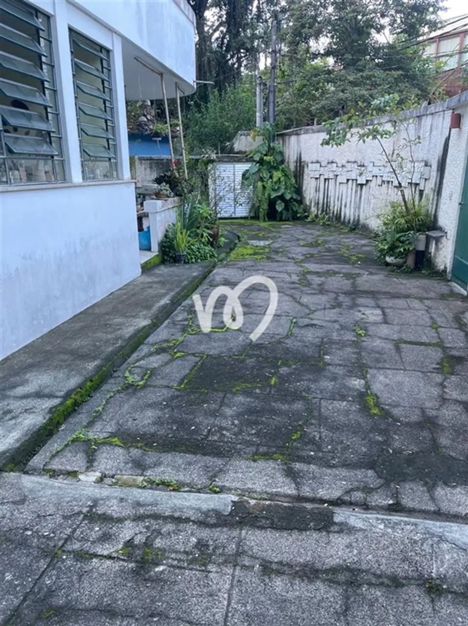 Apartamento tipo Casa 3 quartos Varanda, dependendia empregada e 2 vagas na gargem - Foto 2