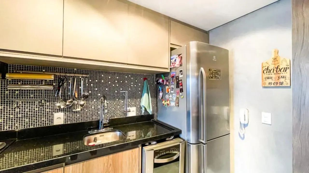 Apartamento para aluguel com 70 m2 com 2 quartos ,sendo uma suíte mobiliado, com vista e d