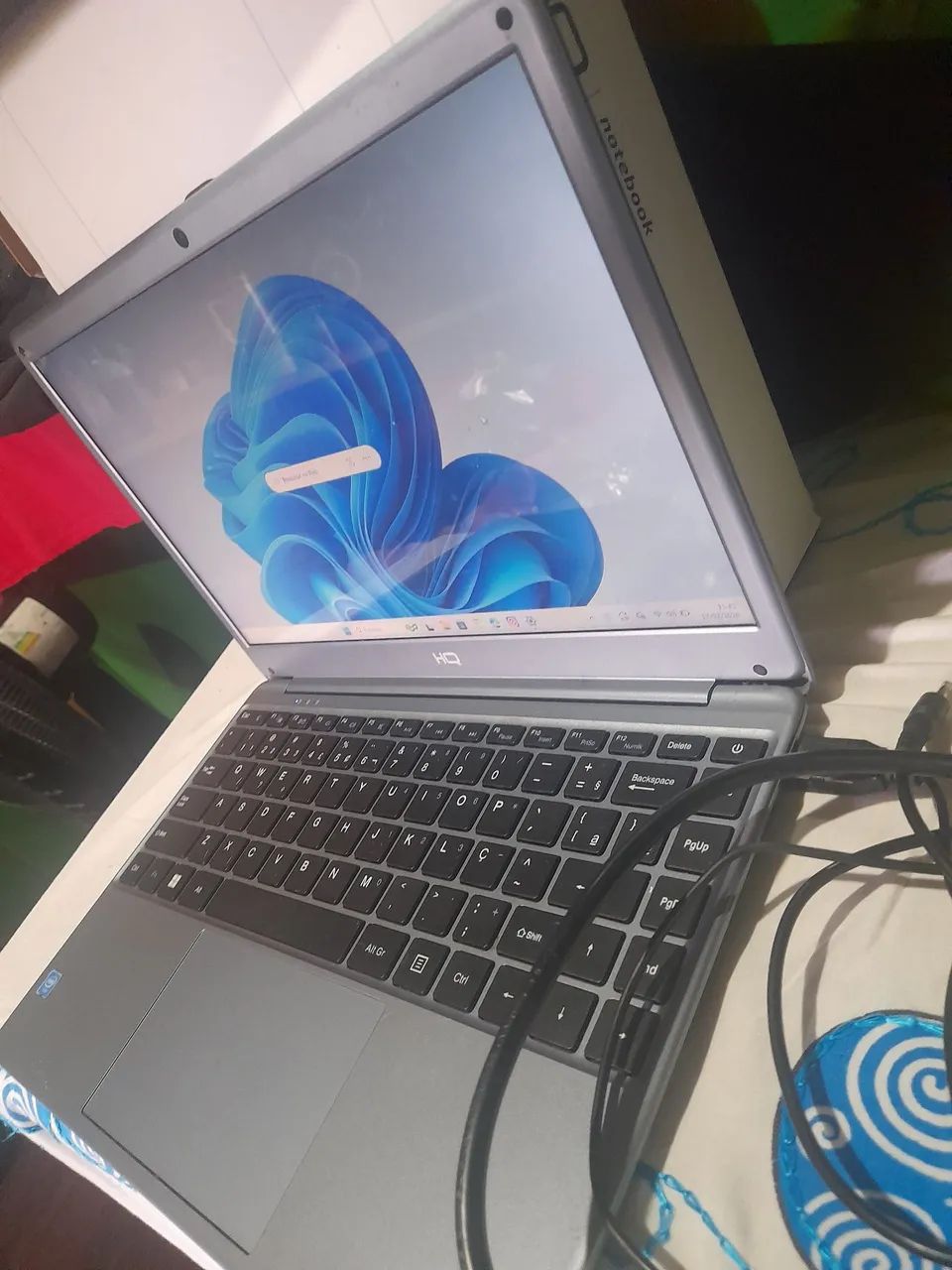 Vende-se Notebook HQ,Windows 11  - Foto 3