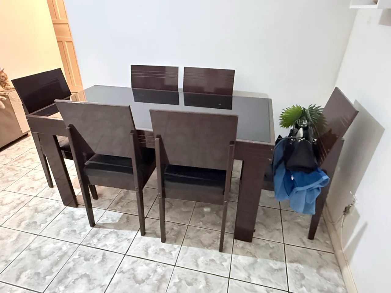 Mesa com 6 cadeiras - Foto 2