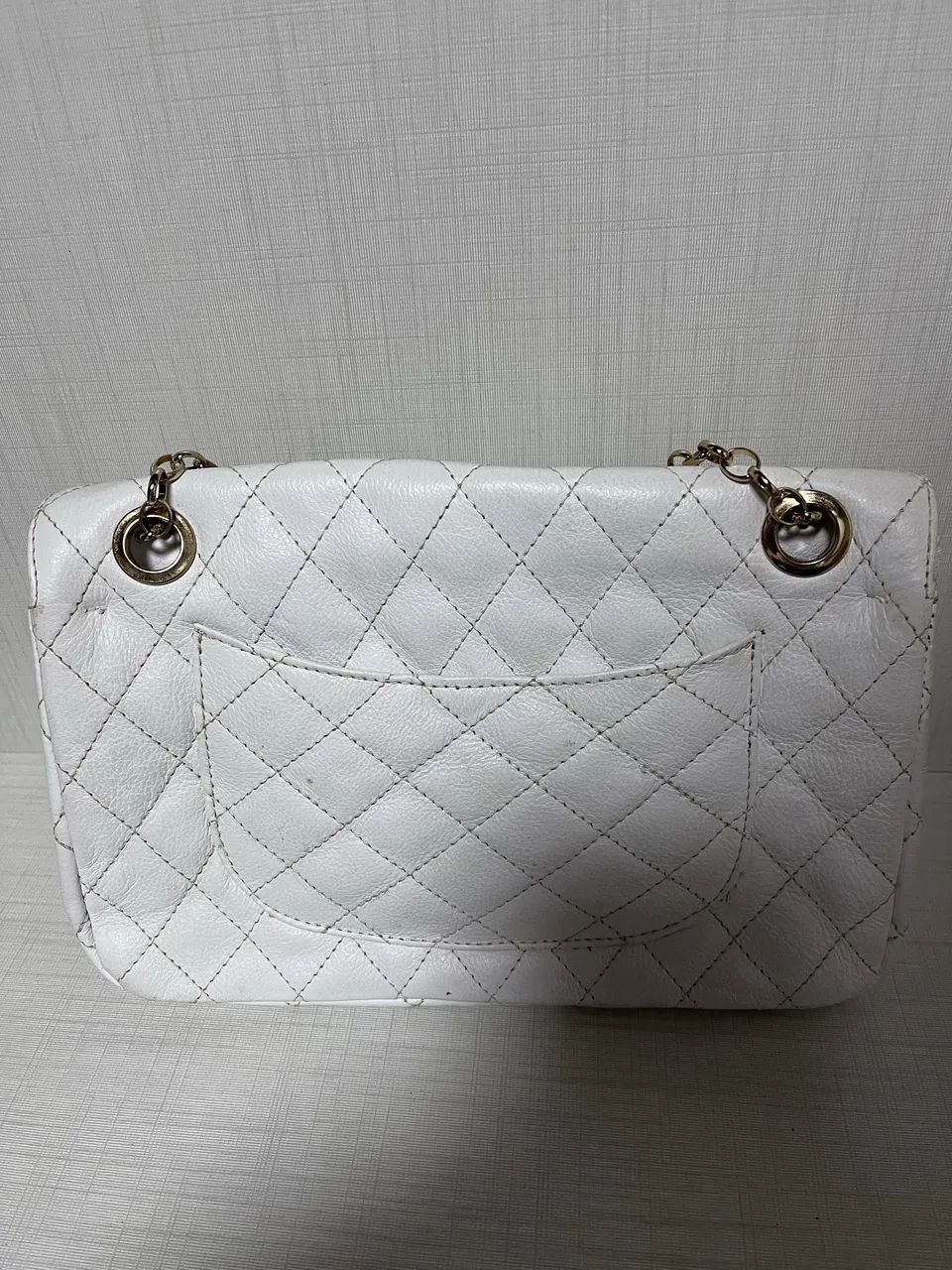 bolsa feminina matelassê acolchoada branca - Foto 2