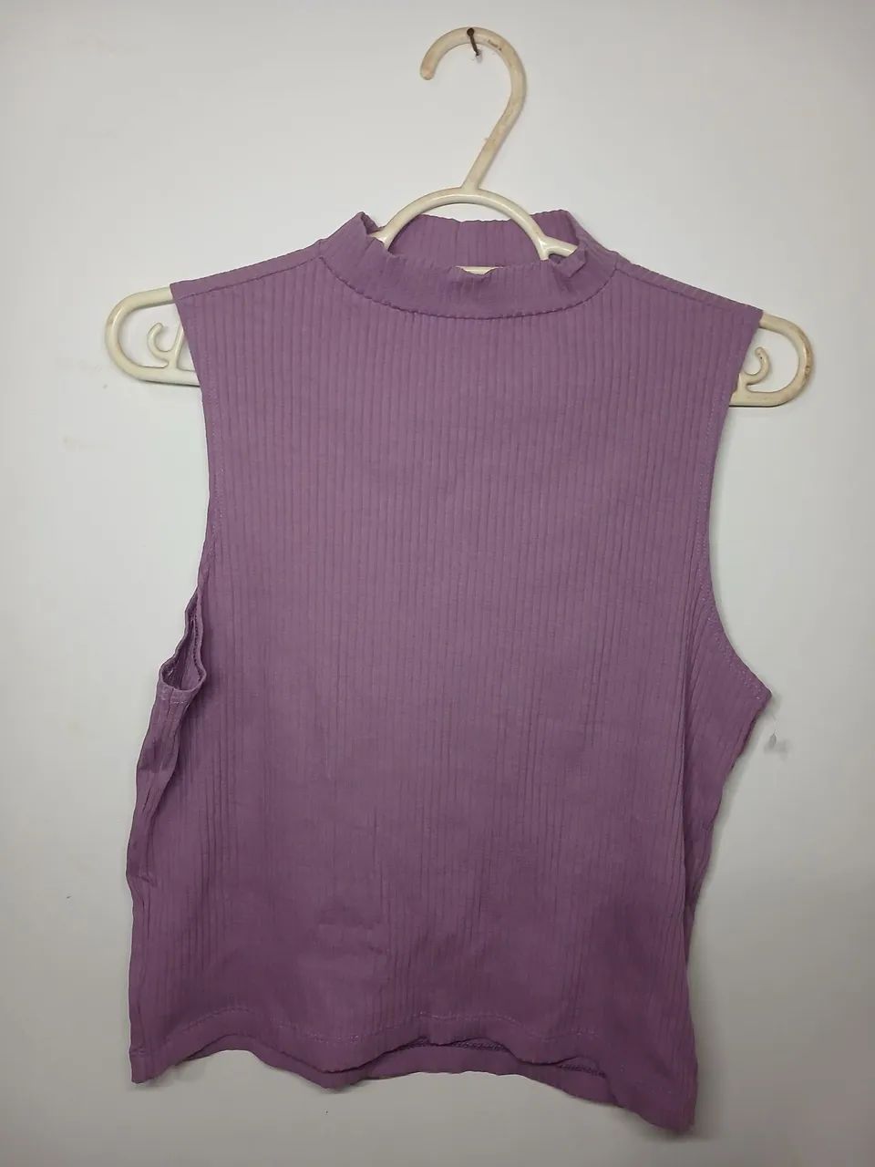 Camisa Lilás Gola Sem Manga BASIC+  - Foto 2